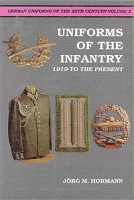 Uniforms of the Infantry: 1919 - to the Present артикул 3538c.